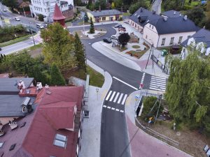 Ujęcie z drona na centrum Lipnika znad ul. Polnej.