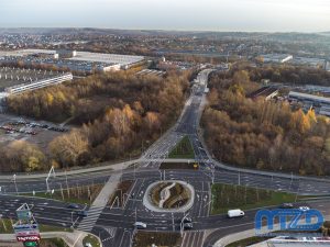 001. Ulica Eugeniusza Kwiatkowskiego - widok na rozbudowywaną ulicę od strony skrzyżowania z ulicą Warszawską.