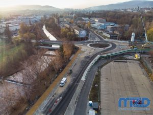 003. Widok na przebudowywaną ul. Michała Grażyńskiego i Rondo Ofiar Katynia od strony północnej.